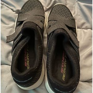 Sketchers Black Memory Foam Athletic Shoes